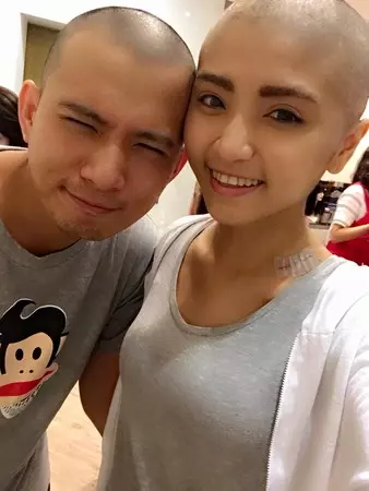 才25歲的她懷孕5月突然罹癌3期!引產化療又剃髮,她講了這段話引起網友淚崩!