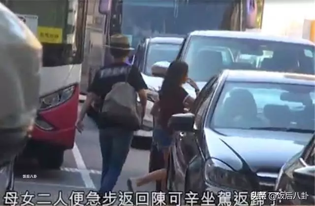陳可辛開豪車帶女兒看電影,12歲陳是知身材纖細眉眼很像吳君如!