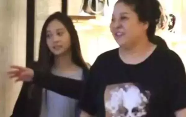 李連杰現身神采奕奕,自曝多次被傳死亡,向太差點去參加追悼會!