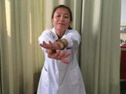 教你一套「頸椎操」 太珍貴了,送給自己的朋友家人!
