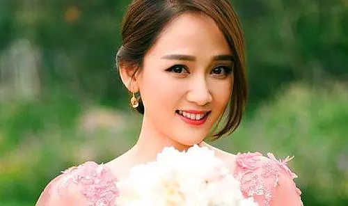 陳喬恩:22歲出道,40歲將自己捧成「女王」的硬核女孩