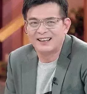 被女兒爆料唱歌走音大嗓門,黃日華連連搖頭沒眼看,大俠形象毀了