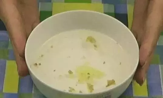 除了貼薑片,虎口上面塗一點,輕鬆擺脫暈車狀態,出去玩再也不怕坐車了