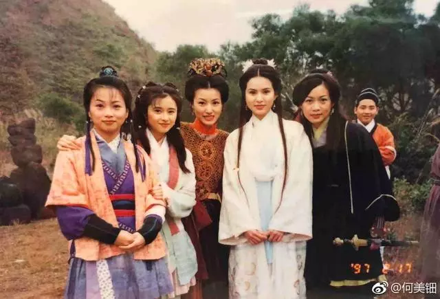 古天樂唯一承認過的女友!44歲「夢姑」與人聚餐,皮膚白皙仍美貌