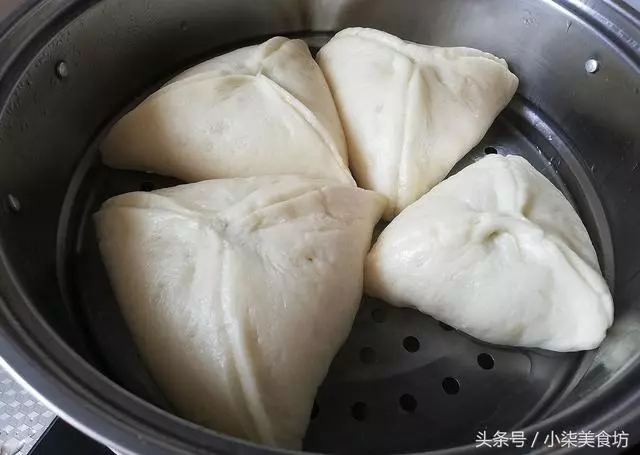 想吃糖三角,只要掌握2個訣竅,不漏糖,個個暄軟,孩子超愛吃