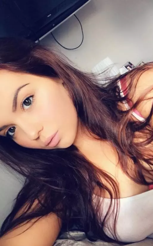 18歲女子有吃避孕藥習慣 一覺睡醒驚覺肚隆起懷孕