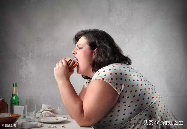 39歲女子,半夜心梗離世,醫生:2件事做太多,對身體不好