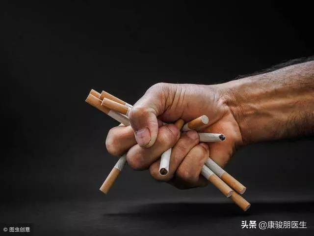 39歲女子,半夜心梗離世,醫生:2件事做太多,對身體不好