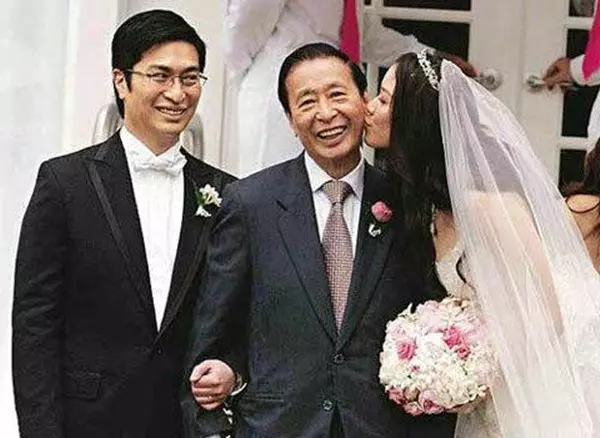 親大伯爆料「千億兒媳」徐子淇嫁入豪門內幕,沒想到徐子淇父親在背後還做了「這樣」的事情!!
