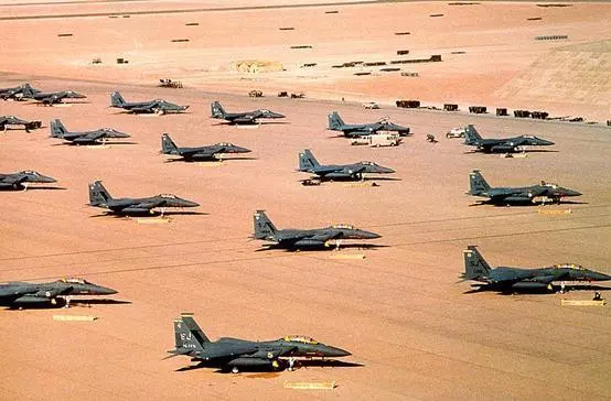 不敗金身!各國空軍談「鷹」色變,美軍F-15如何創造空戰神話?