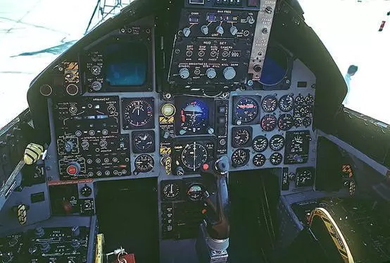 不敗金身!各國空軍談「鷹」色變,美軍F-15如何創造空戰神話?