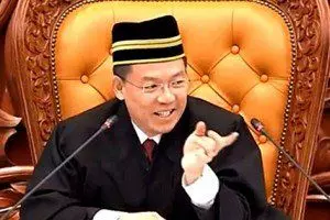 巫統議員一句話鬧翻國會!副議長對這名「腦進水」的議員了訓話了!