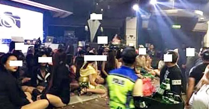 老公迷上夜店小姐 妻復仇下海當小姐