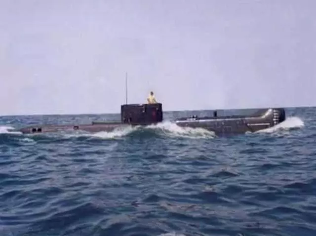 你要我戰,我便亮劍!不畏印度巴鐵海軍潛艇出動,多國艦艇來護航