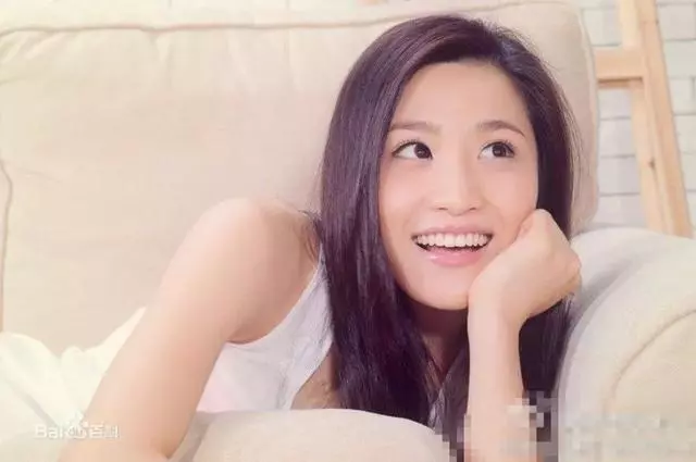 前TVB女藝人林芊妤回馬補辦婚禮!一家三口好Sweet!