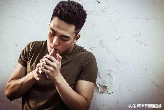 離婚時前夫藏起了孩子,四年後碰到以前鄰居,我帶人砸了前夫的家