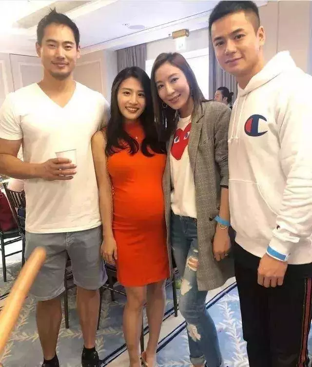 前TVB女藝人林芊妤回馬補辦婚禮!一家三口好Sweet!
