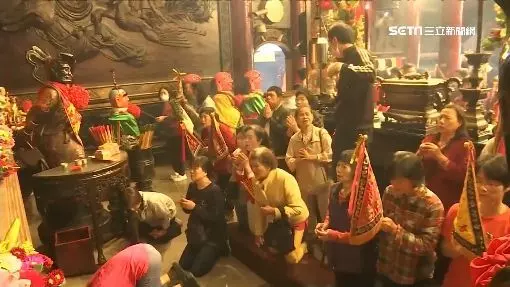 果真活百歲!一家10年跟大甲媽遶境