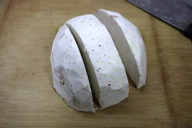 全家都愛吃它,外皮咔咔酥脆,內部軟彈,用手捏著吃停不下嘴