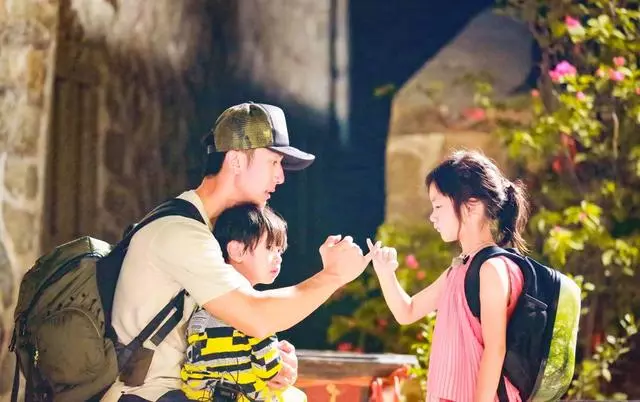 吳尊女兒芭蕾舞比賽失敗落淚,細節看出果然是豪門精英教育!