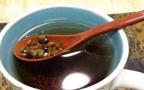 每天喝水的時候加一樣【這個東西】,排出身體裏多年的毒素,瘦身刮油,抗衰老