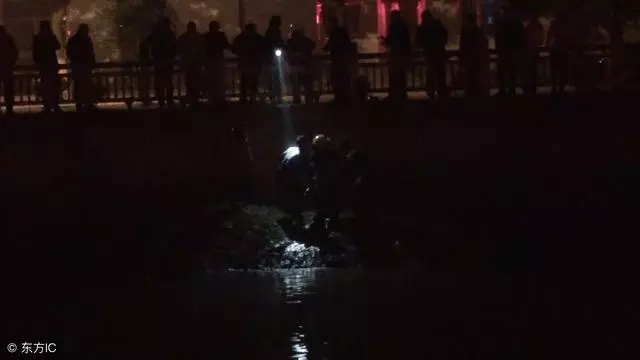 女子懷孕想回娘家住丈夫不讓,深夜聽到丈夫語音聊天,她失聲大哭