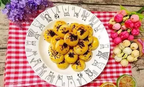 比網上賣的肉鬆餅好吃太多!一盤肉鬆酥餅配方給你了