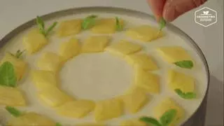 顏值逆天!驚呆客人的菠蘿蛋糕,你們猜一個賣多少錢?