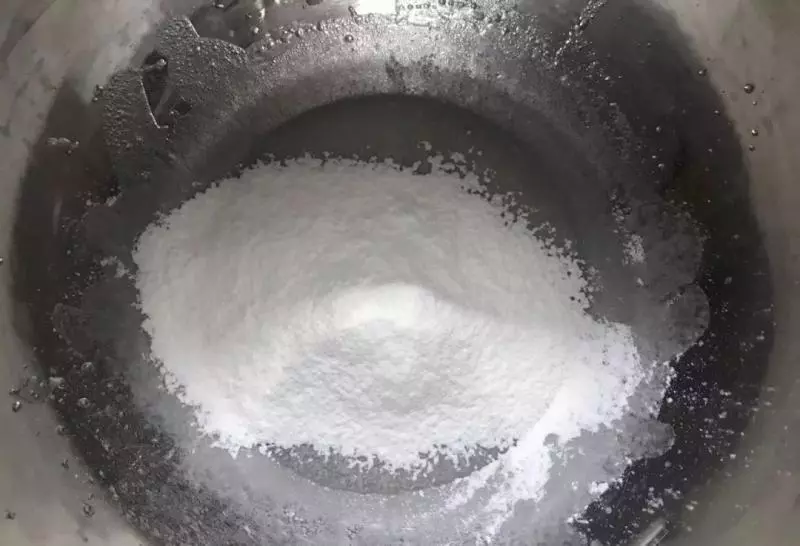 不用牛奶也能做蛋糕,簡單幾步,香甜可口、色澤金黃!
