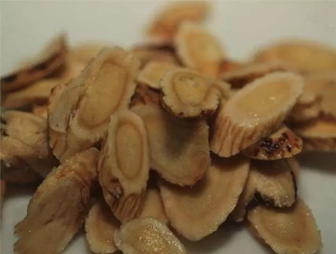 肚子上肥肉多的人,這三味中藥一起燉煮,從174降到103斤,瘦完太完美了