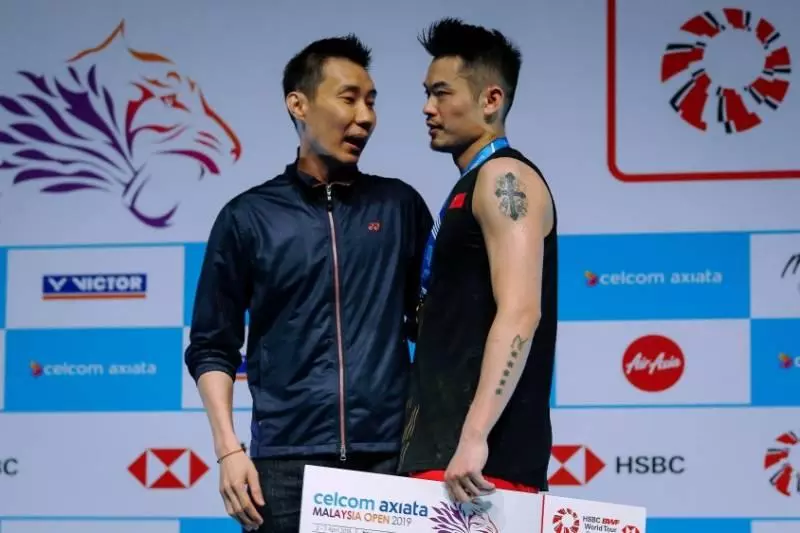 【兄弟們の暖心對話】李宗偉和林丹在頒獎台上悄悄話, 竟然是在聊這件事!網友: 有一種兄弟叫LCW&LD~