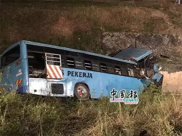 恐怖車禍最新消息！死者增至11人 [內附視頻]