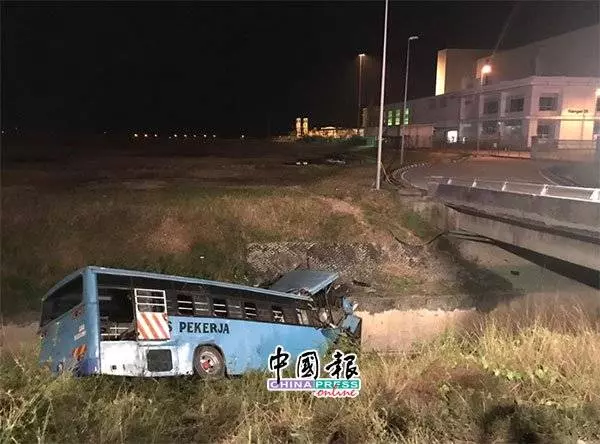 恐怖車禍最新消息！死者增至11人 [內附視頻]