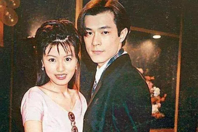 古天樂唯一承認的女友,44歲依然膚白貌美,同框胡定欣恍若凍齡!