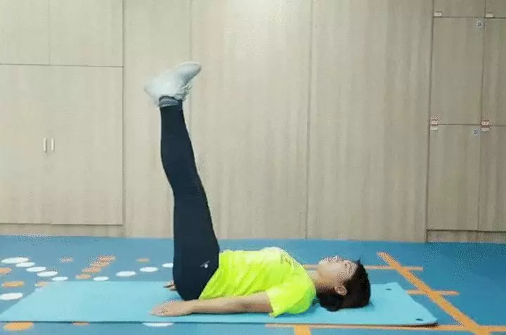 腰部疼痛,幾個小動作幫你快速緩解!