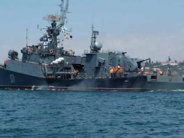 一支艦隊海面突然消失,俄羅斯全員出動,伊朗如臨大敵