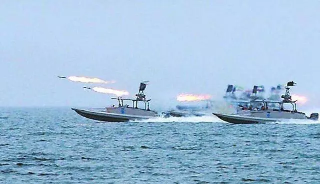 一支艦隊海面突然消失,俄羅斯全員出動,伊朗如臨大敵