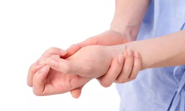 痛風的真兇找到了,40歲以上遠離四種生活習慣,能讓尿酸更低一點