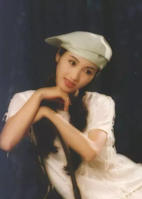 69歲的他奪走女神黎姿的初戀,娶了張國榮的前女友,現迎娶小37歲的女友!