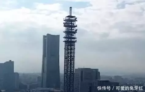 網友報復來了!華為宣布5G收費標準,引多國運營商「崩潰」。