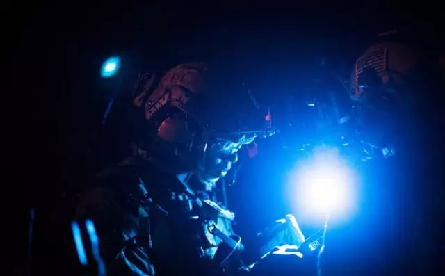 被中國打怕了,美軍靠各種先進設備堆積,夜戰能力已堪稱世界最強