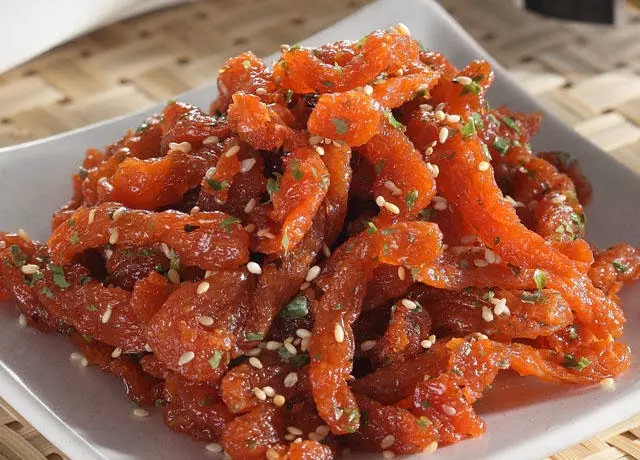 便當裡面「甜甜鹹鹹的很下飯」的東西到底是什麼?沒想到它竟是「這個」做的!