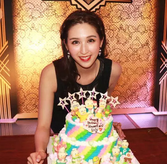 曾是體操冠軍,27歲為家還債與81歲富豪在一起,還清立馬分手!
