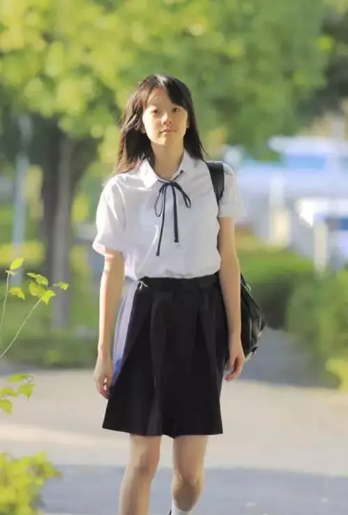 日本女高中生的裙子到底有多短?最後一張,叫人受不了啊!!