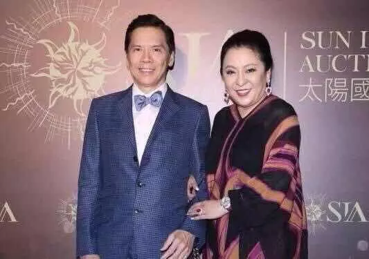 70歲向華強劃分家中財產,向佐和向佑差距好大,郭碧婷嫁得好福氣!