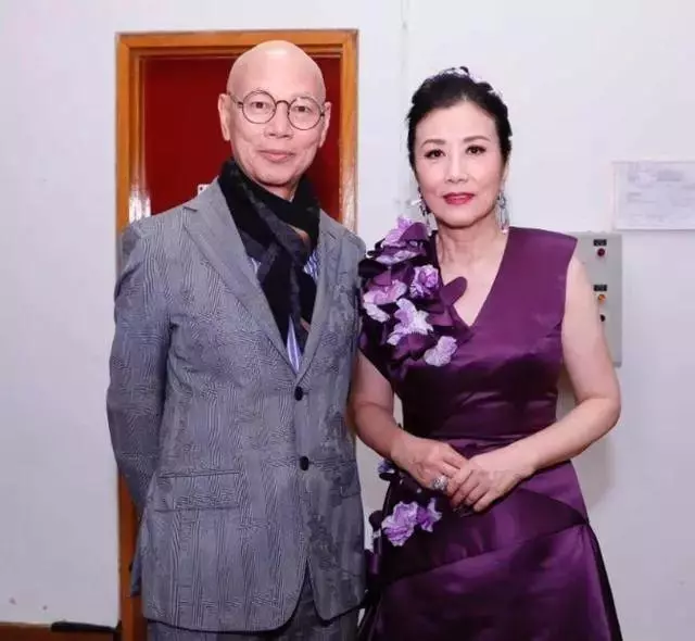兩夫婦曾先後患癌痊癒!72歲TVB阿姐直言心痛老公羅家英再病倒~~~