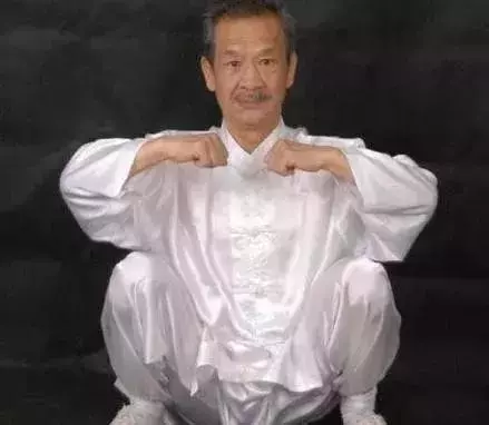 這個厲害了,每天蹲一蹲鍛煉效果意想不到!