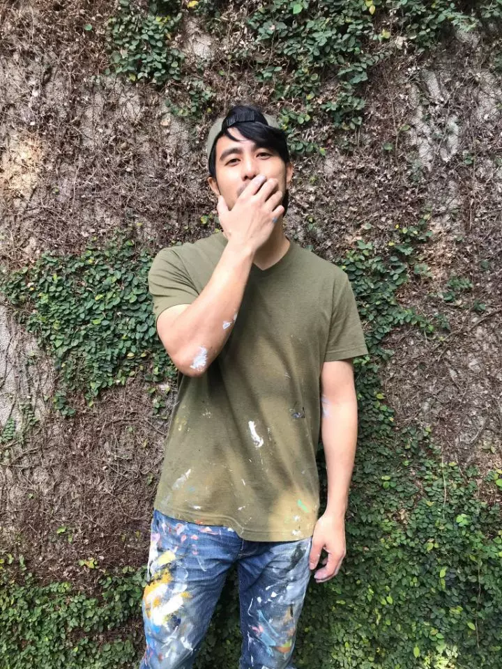 憂❗台灣男星郭彥甫直播痛哭曝輕生念頭「沒有畫畫, 我應該自殺了」網嚇傻: 怎麼了!