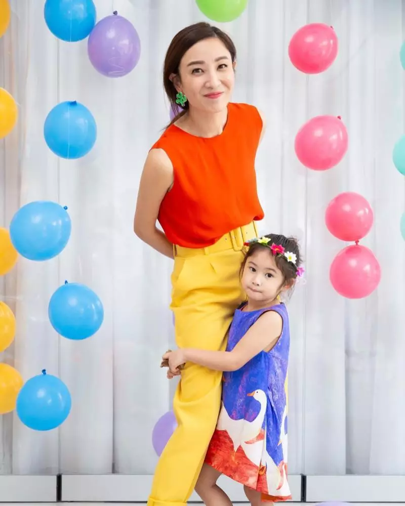 史上最靚乾媽團!Yumiko鄭希怡為女兒梁浸浸慶4歲生日❤ 天后級的她們也來啦!網民:好幸福啊~
