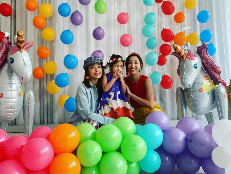 史上最靚乾媽團!Yumiko鄭希怡為女兒梁浸浸慶4歲生日❤ 天后級的她們也來啦!網民:好幸福啊~
